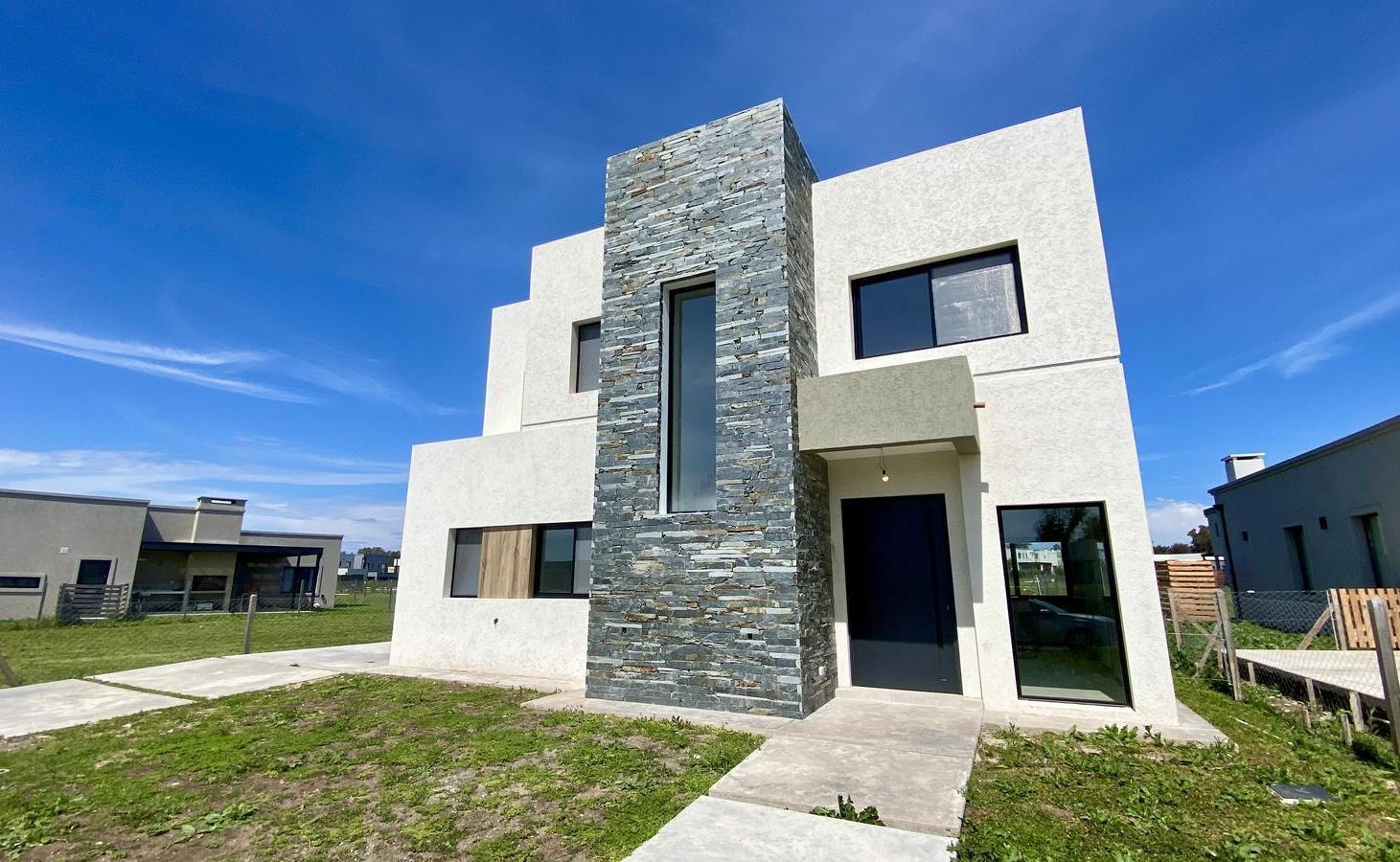 Foto de Casa | Venta | Santa Elisa | Pilar del Este | Piscina | 2 Plantas, imagen 4