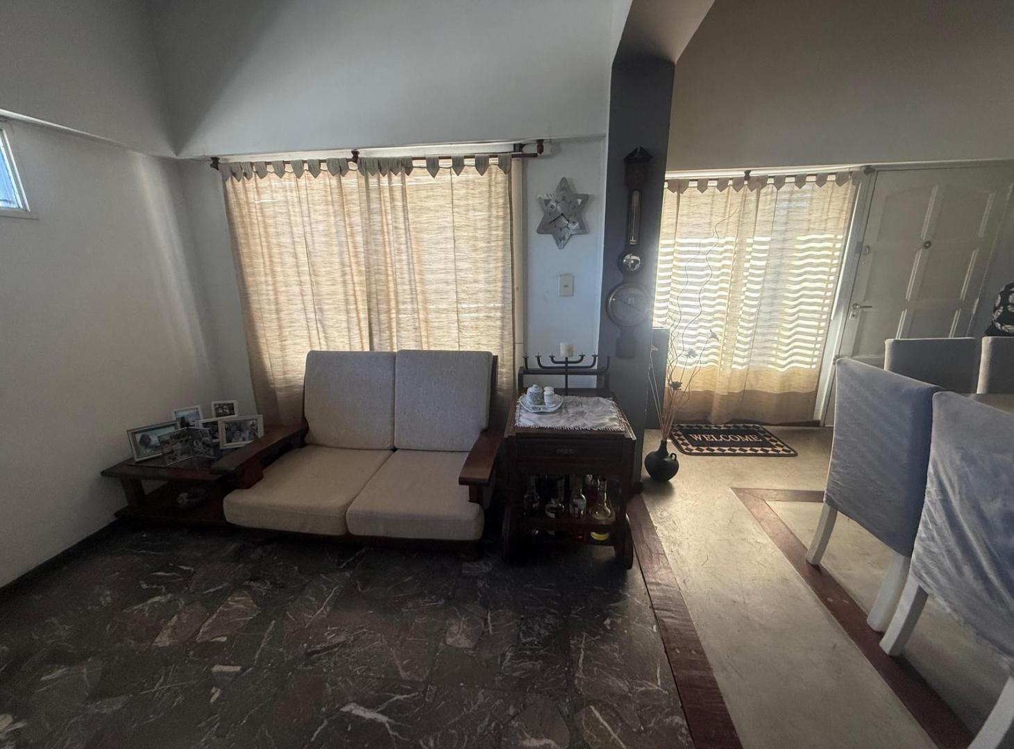 Foto de Casa en venta de 6 ambientes Apto Crédito, imagen 5
