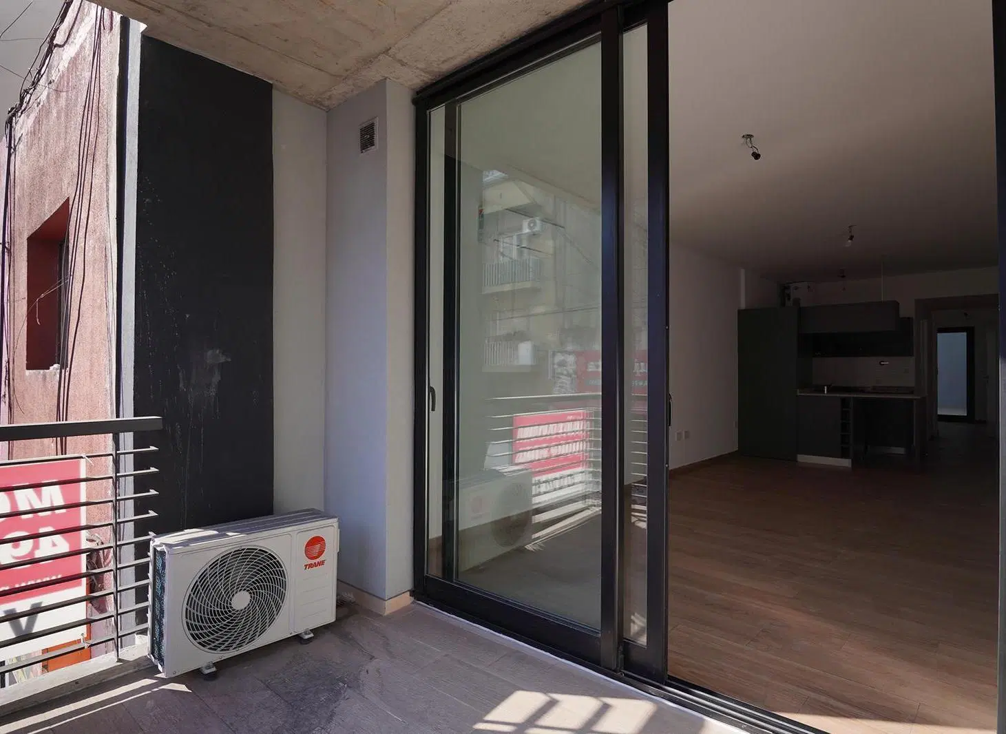 Venta 2 ambientes con balcón y patio a estrenar Caballito 5