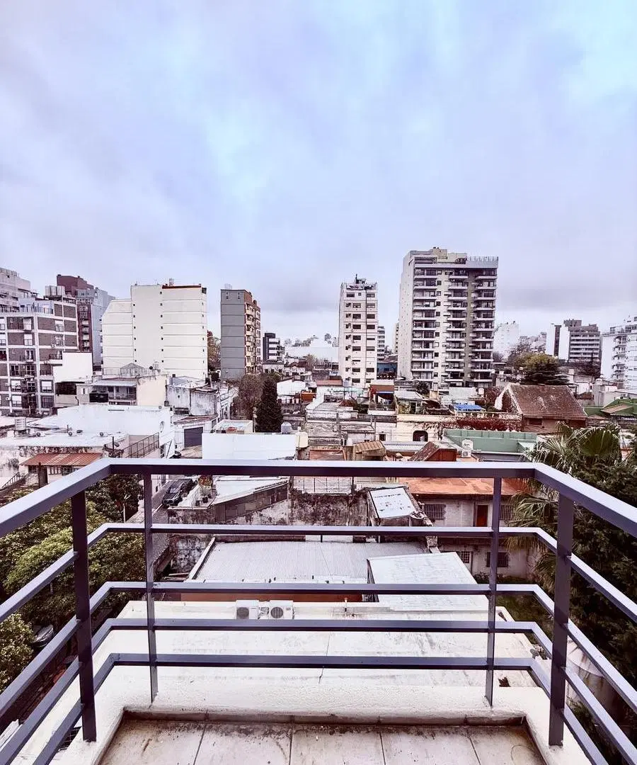 Departamento monoambiente con balcón en Parque Patricios 4