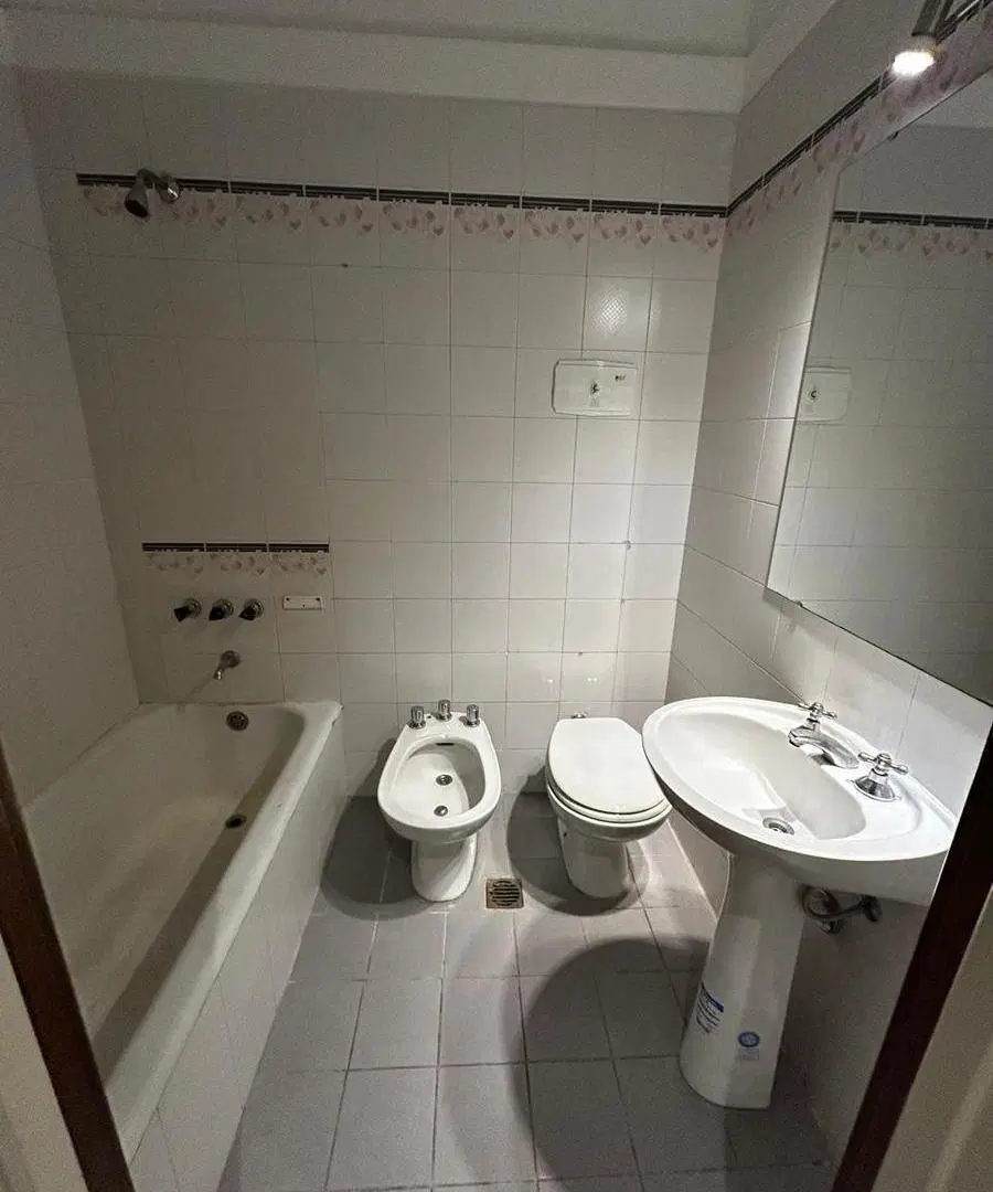 Alquiler departamento monoambiente con balcón Belgrano 3