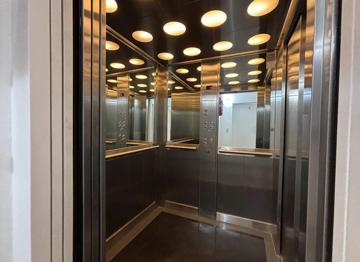 Venta monoambiente con balcón a estrenar en Caballito 3