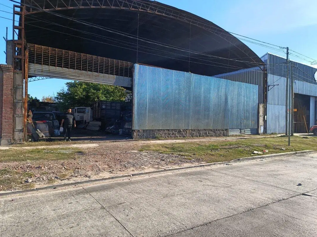 Venta Galpón 1.200 m² - Villa Luzuriaga - Buenos Aires 1