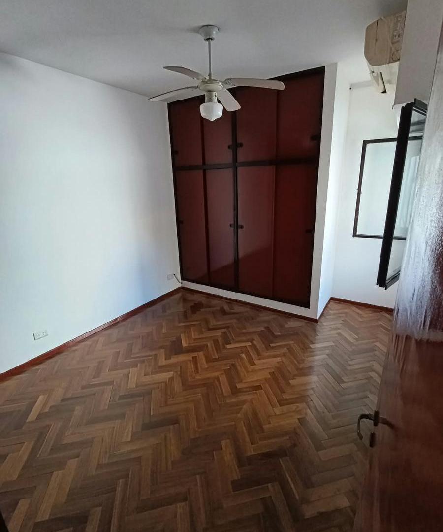 Foto de Alquiler Departamento 3 Ambientes en Almagro - 3er piso por escalera, imagen 2