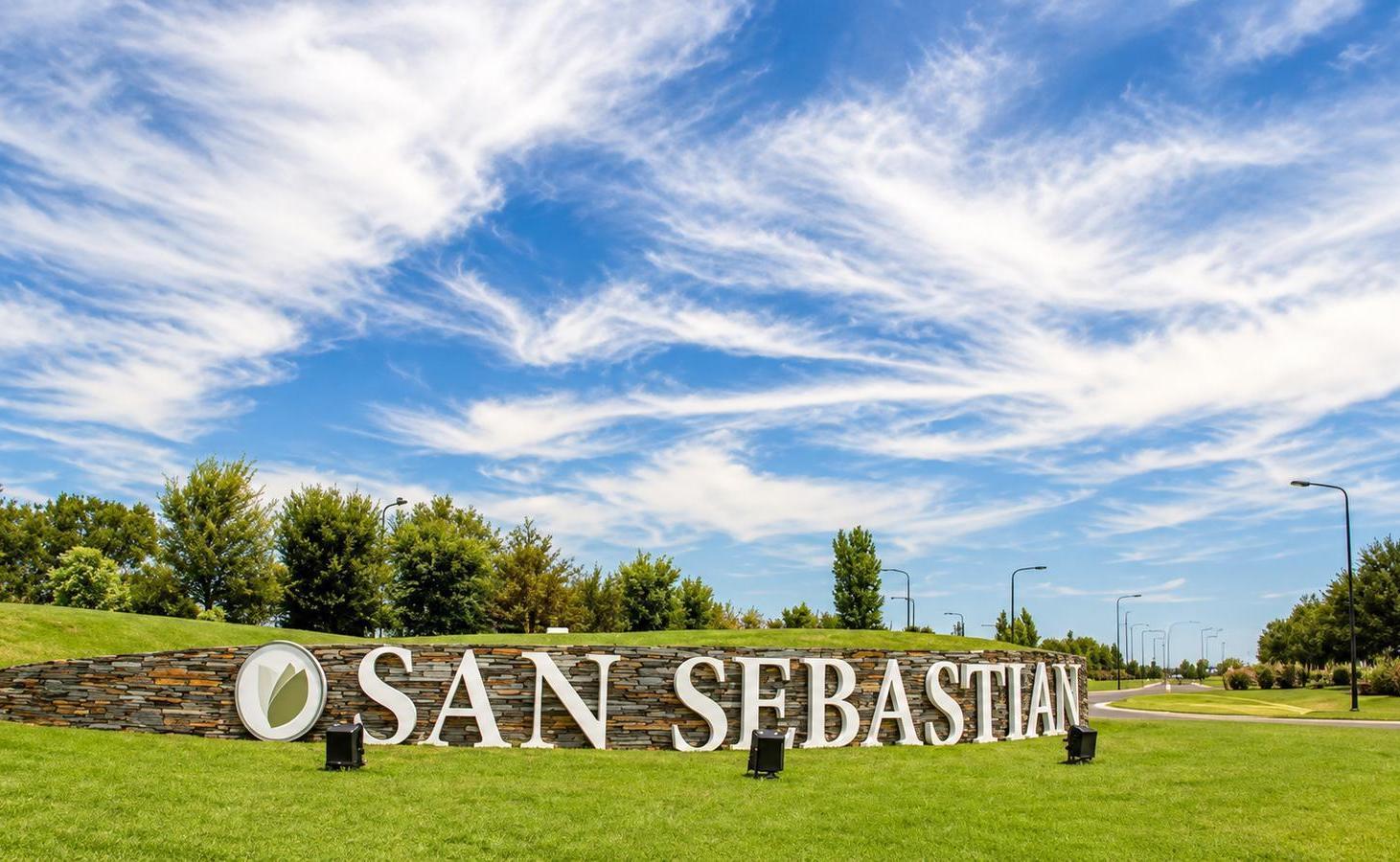 Foto de TERRENO EN VENTA EN SAN SEBASTIAN CON VISTA DIRECTA A LA LAGUNA, imagen 3