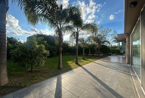 Foto de VENTA CASA 4 AMB BARRIO CERRADO PILAR APTOCREDITO PILETA, imagen 4