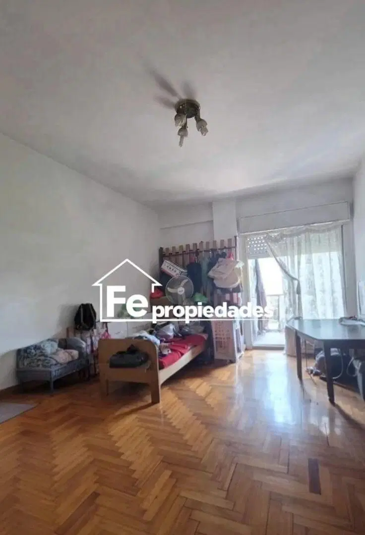 Venta departamento tres ambientes con cochera 4