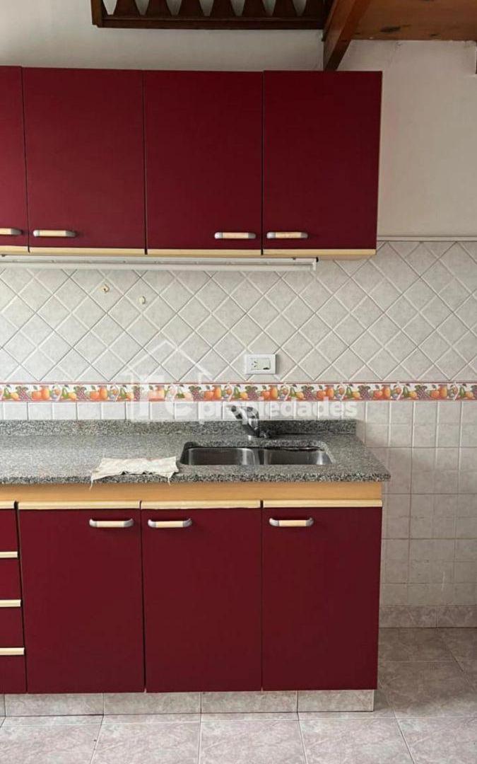 Foto de Alquiler PH dos ambientes con cochera, imagen 4