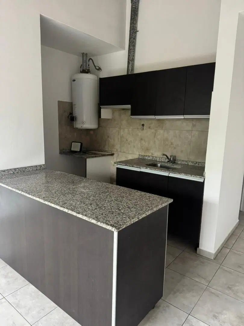 Excelente departamento 2 ambientes 4