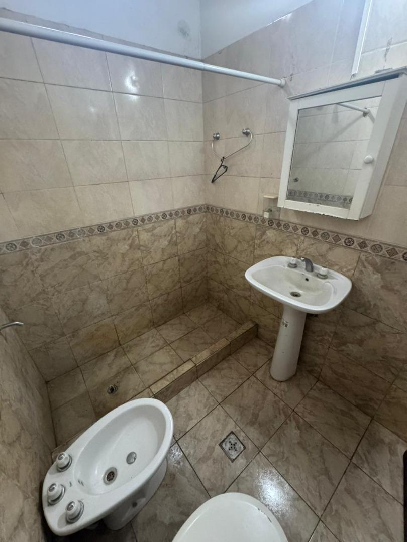 Foto de Ideal inversor: casa + dpto 2 amb con terraza independiente, imagen 2