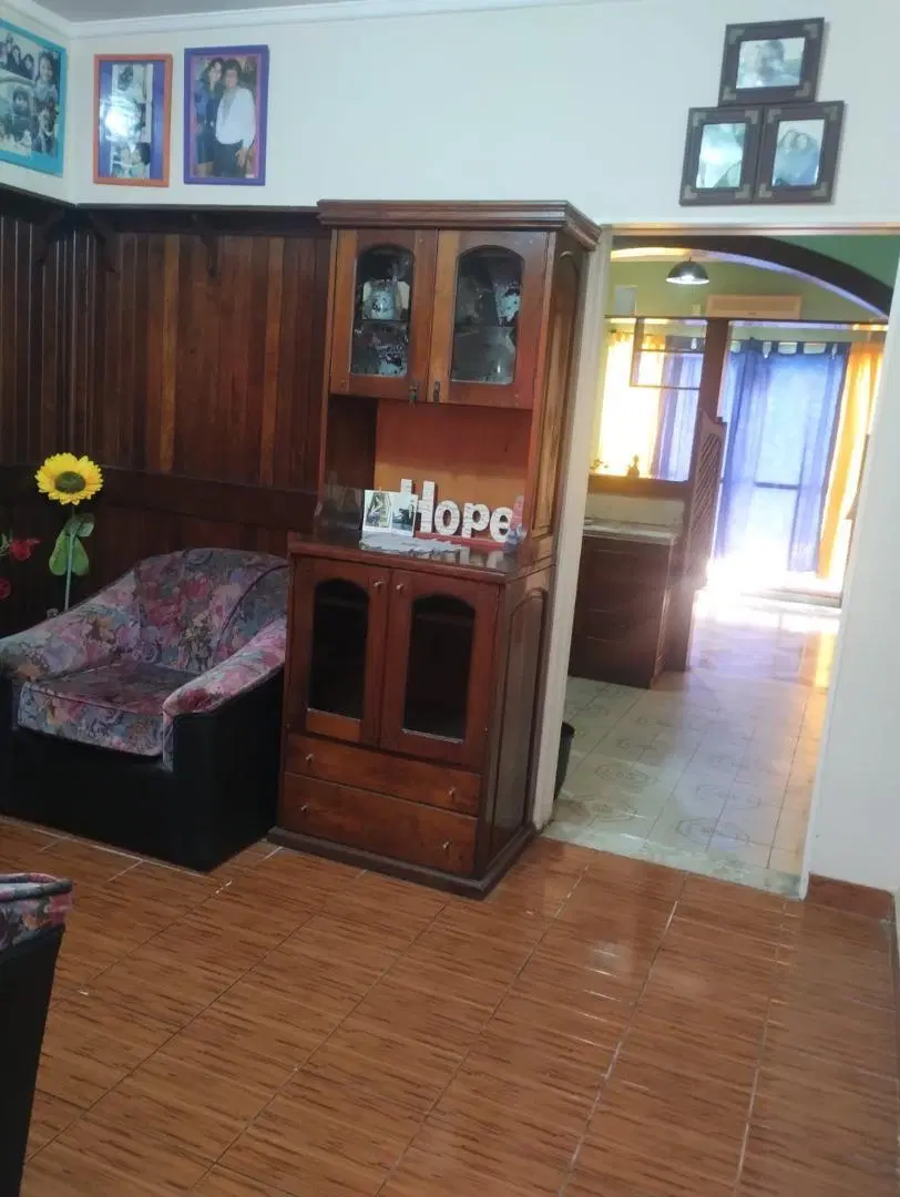 Amplia casa 4 ambientes 1