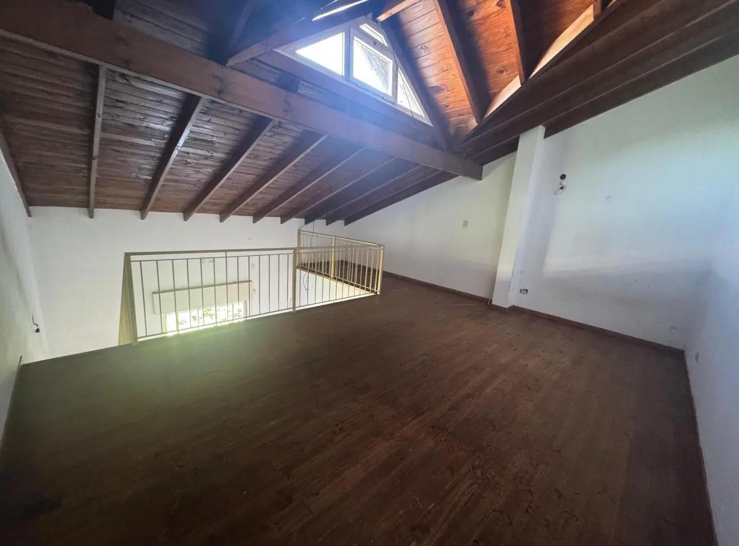 Departamento Tipo Dúplex en Planta Alta – Excelente Ubicación en San Miguel 5