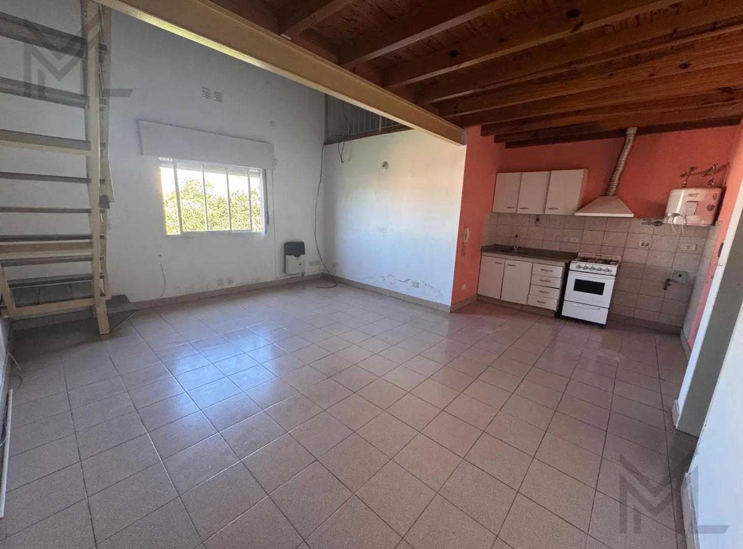 Departamento Tipo Dúplex en Planta Alta – Excelente Ubicación en San Miguel 3