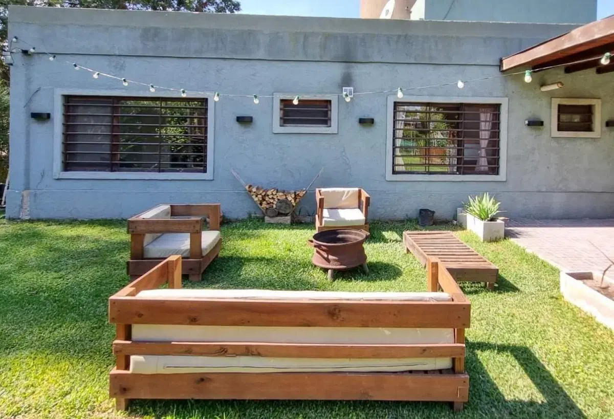 Casa en Venta en Barrio Parque Exaltación. 3 dormitorios. 1050 Mt Parque. Apto Crédito 2