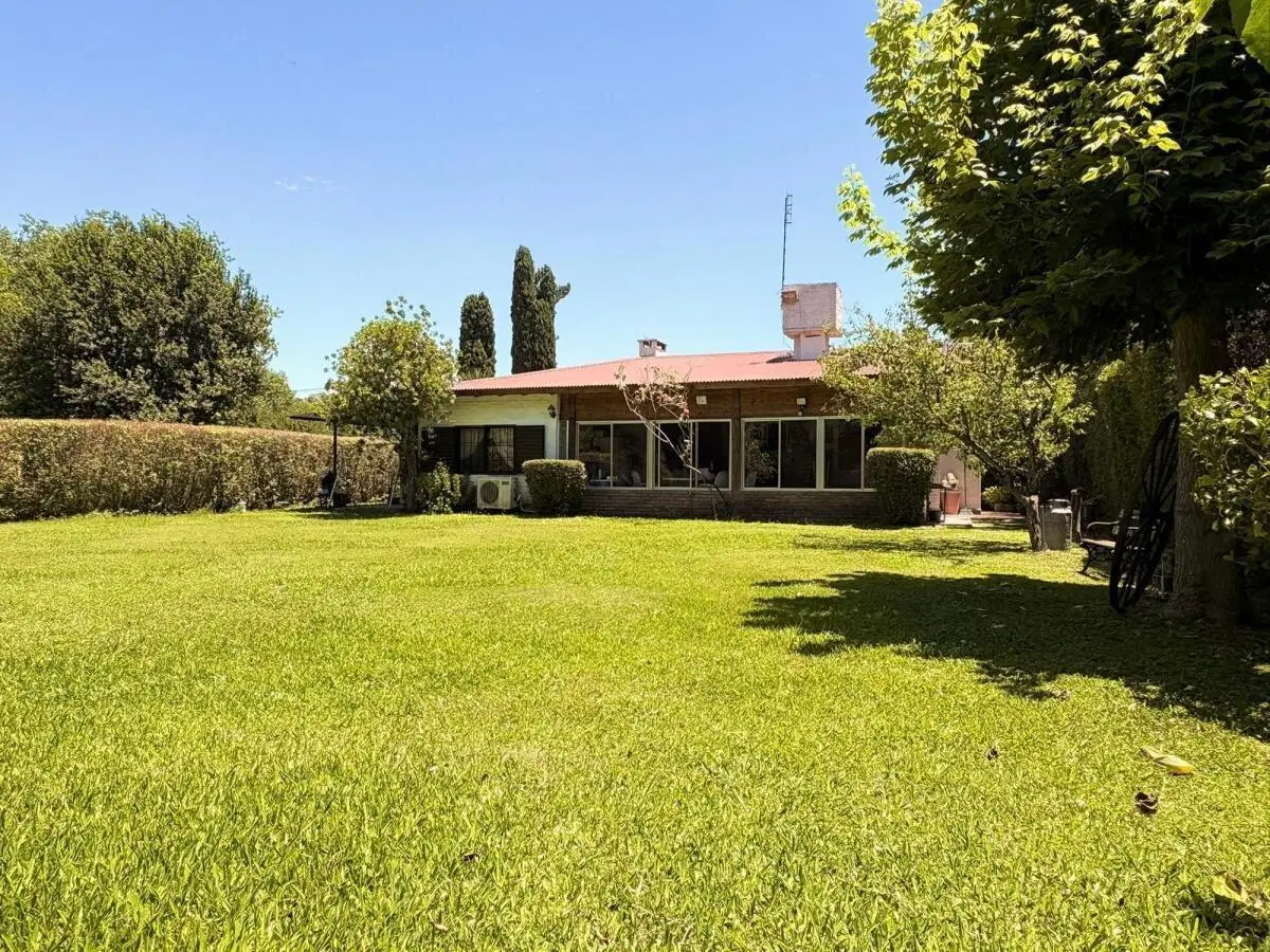 Casa en Venta Parque Exaltación 4 Dormitorios. Piscina Parque 1500 m². 2