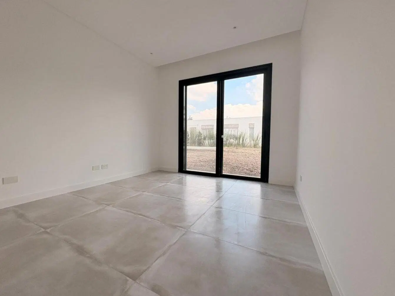 Casa a Estrenar en Venta Barrio Cerrado Santa Clara. 3 Dorm. 2