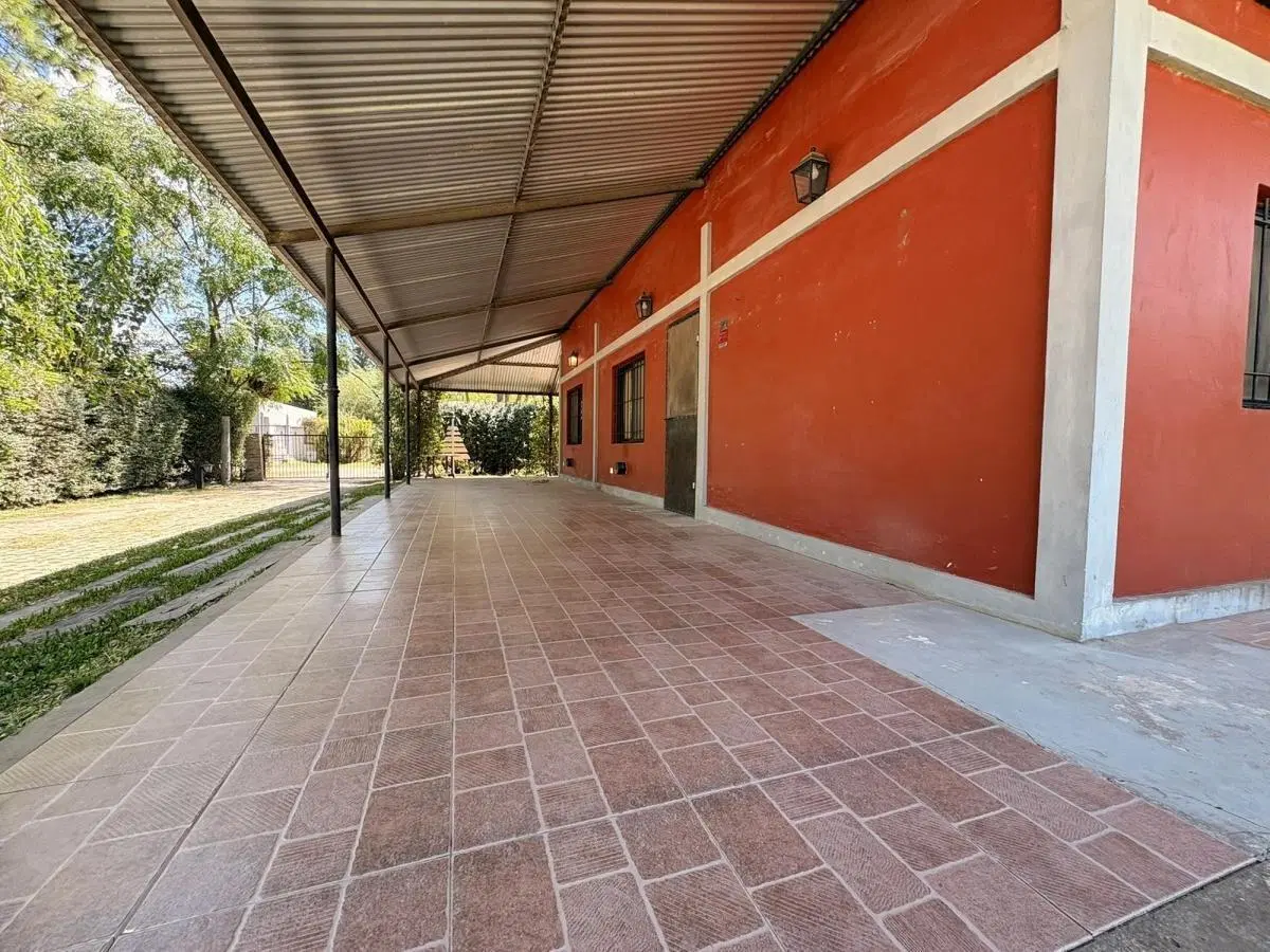 Casa en Venta en Parque Exaltación. 2 Dormitorios. 1000 Mt Parque. Piscina 2