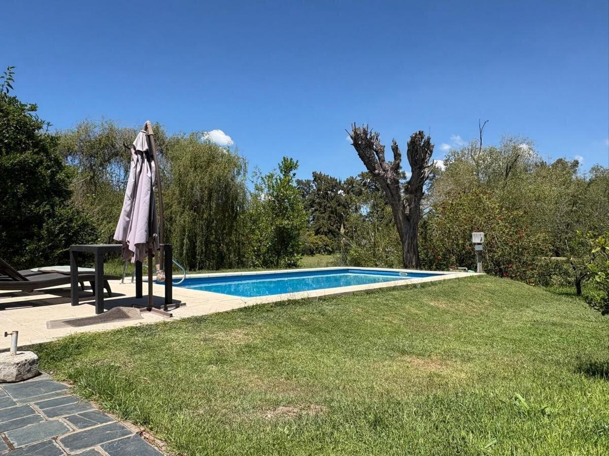 Foto de Casa en venta estilo mediterráneo - Barrio Cube Escobar. 4 Dormitorios, imagen 3