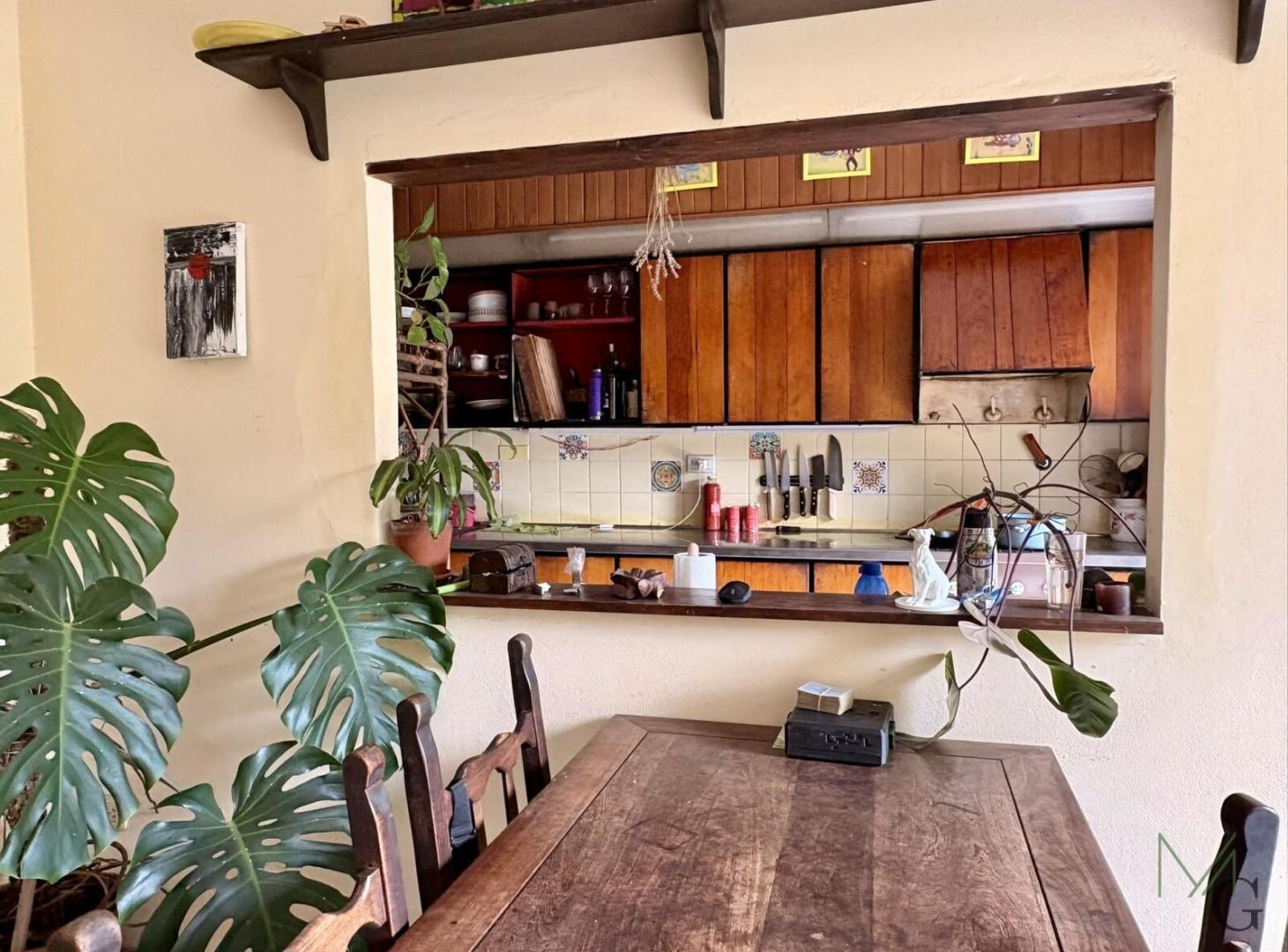Foto de Casa Chalet en venta en Florida. 4 dormitorios. Gran Parque. Excelente, imagen 3