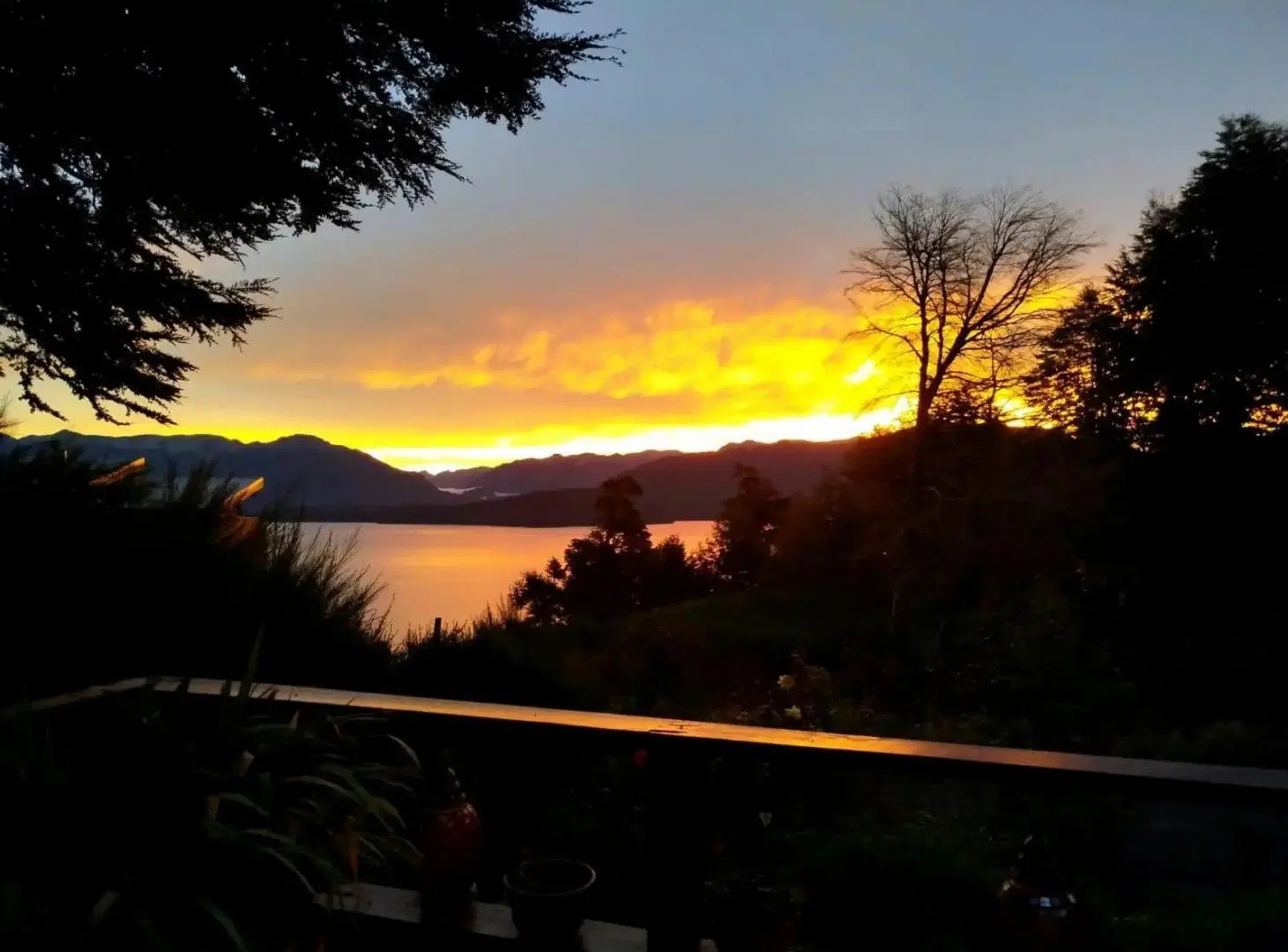 Villa La Angostura - Venta casa 5 ambientes vista abierta al lago Nahuel Huapi 5