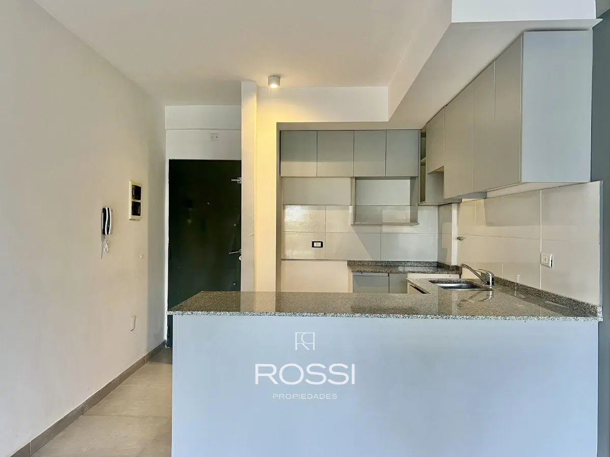 Venta Depto 2 amb. | Terraza privada c/ parrilla y baulera | A 150m Estación Moreno 3