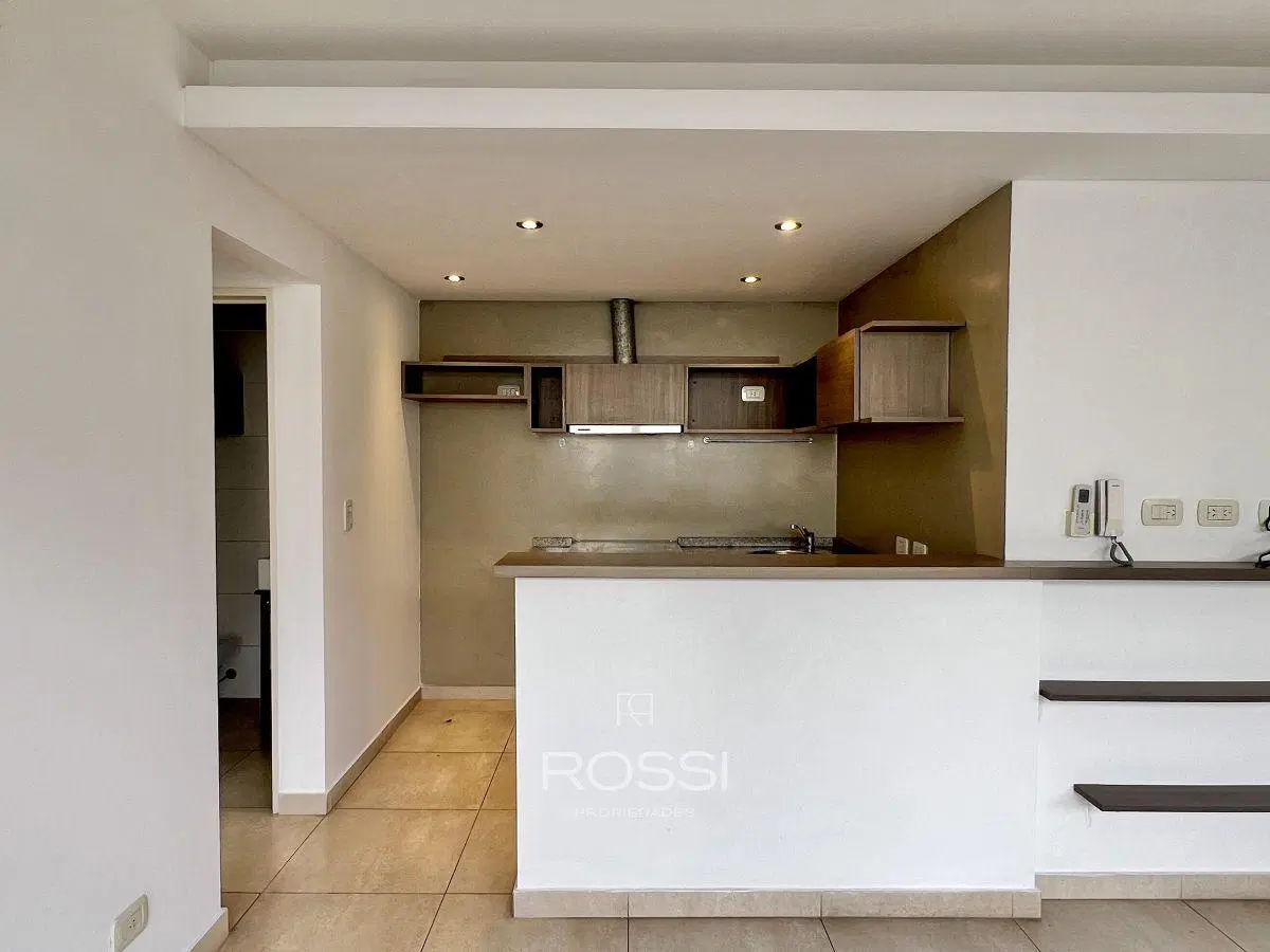 Departamento 2 ambientes en alquiler | Castelar Centro | Av. Rivadavia 19960 2