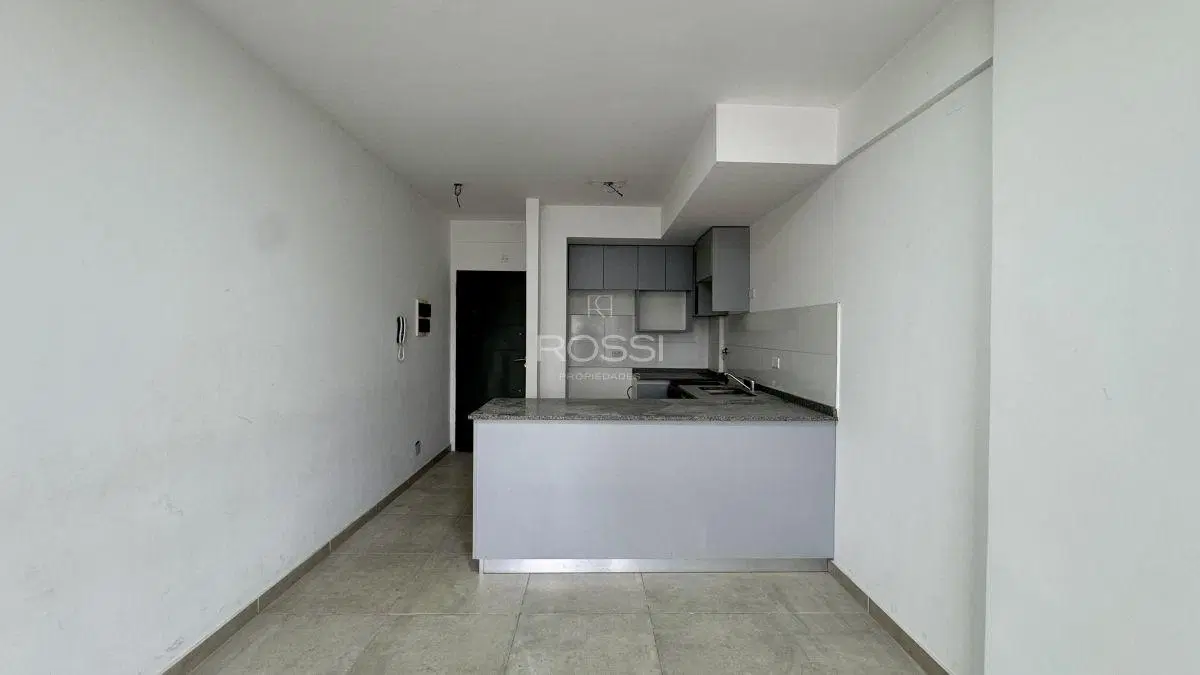Venta departamento 2 ambientes | Balcon | Terraza privada | 5to Piso | Moreno centro 3