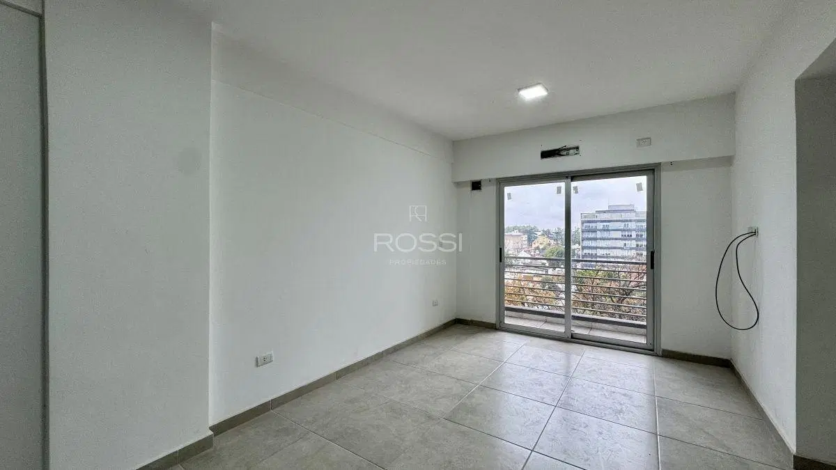 Venta departamento 2 ambientes | Balcon | Terraza privada | 5to Piso | Moreno centro 2