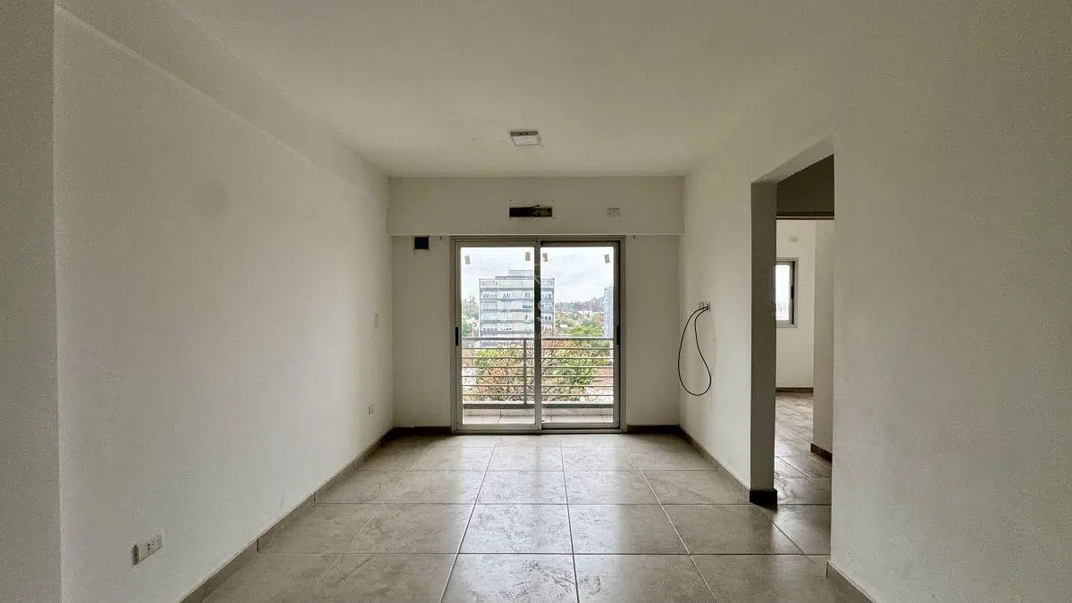 Venta departamento 2 ambientes | Balcon | Terraza privada | 5to Piso | Moreno centro 4