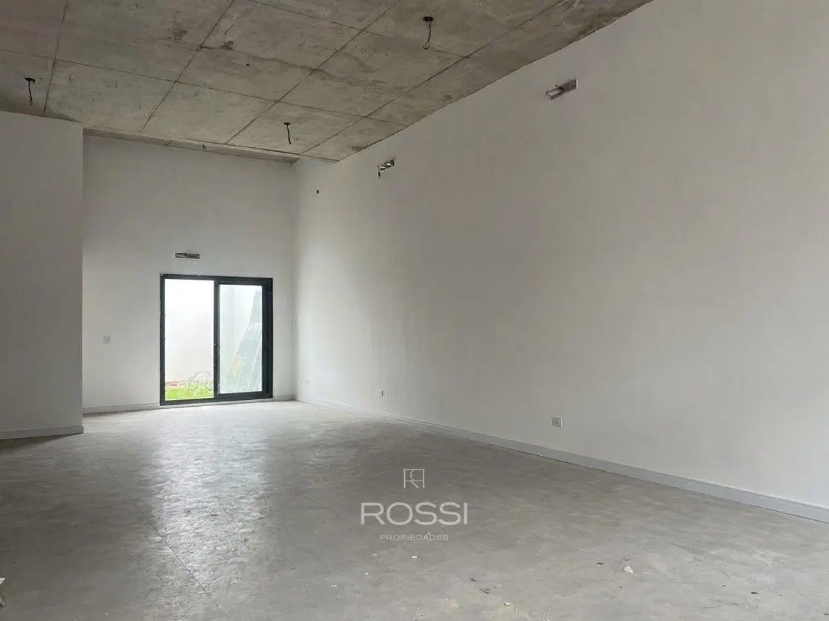 Local comercial a estrenar en venta | Doble altura | Financión | Patio | Merlo Centro 5