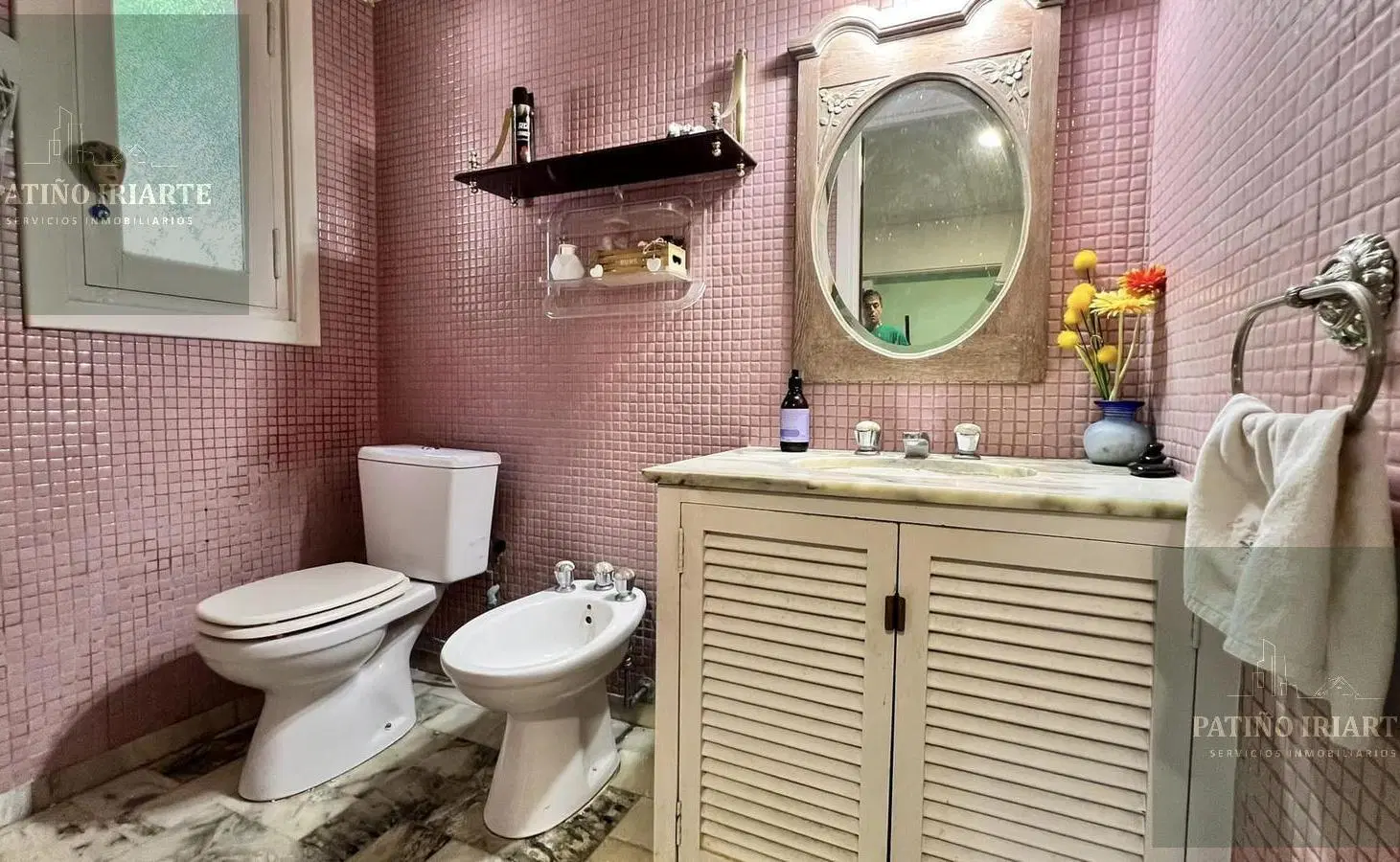 Chalet 6 ambientes con dependencia y garage doble 4