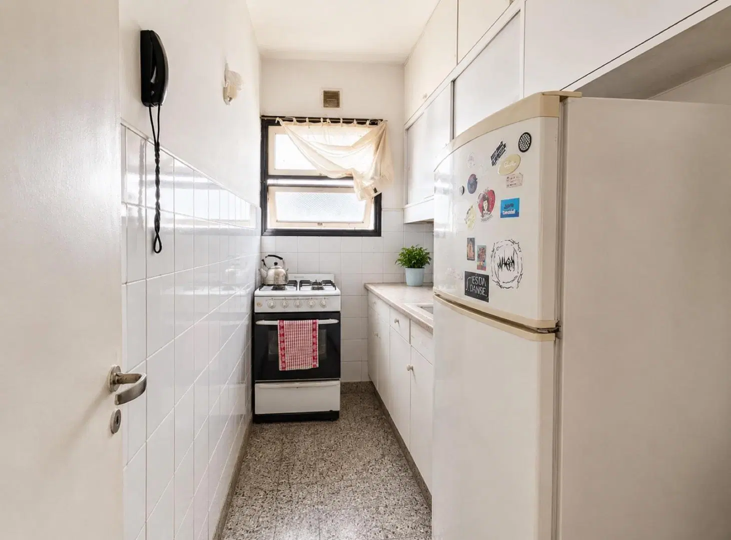 Departamento de 1 1/2 ambiente Plaza Colón 4
