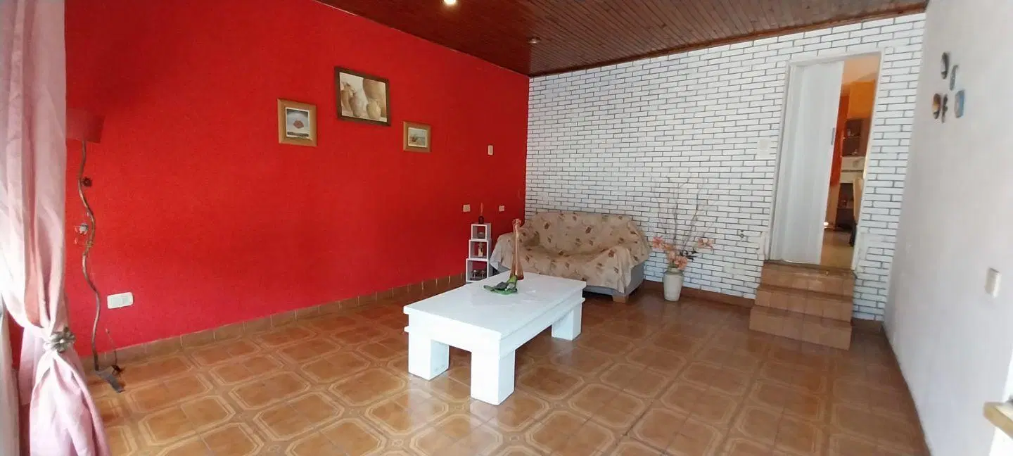 Casa 3 ambientes. | SAN VICENTE - (SM) 5509 3