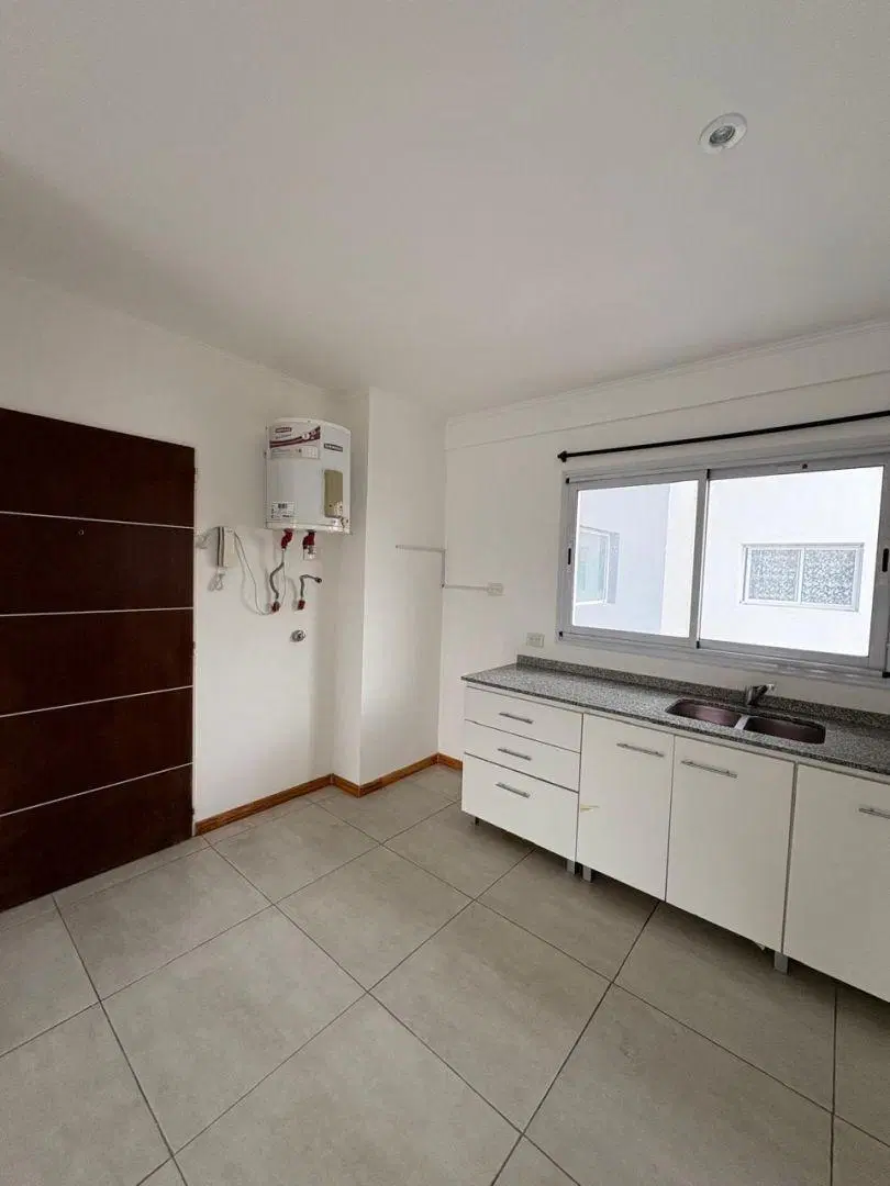 Departamento 1 ambiente. | Estrada 1248 4