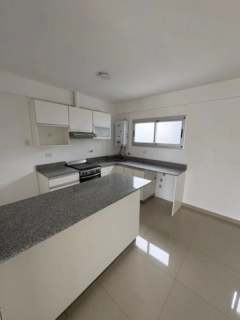 Departamento 2 ambientes. | Francisco Raffo 2764 4
