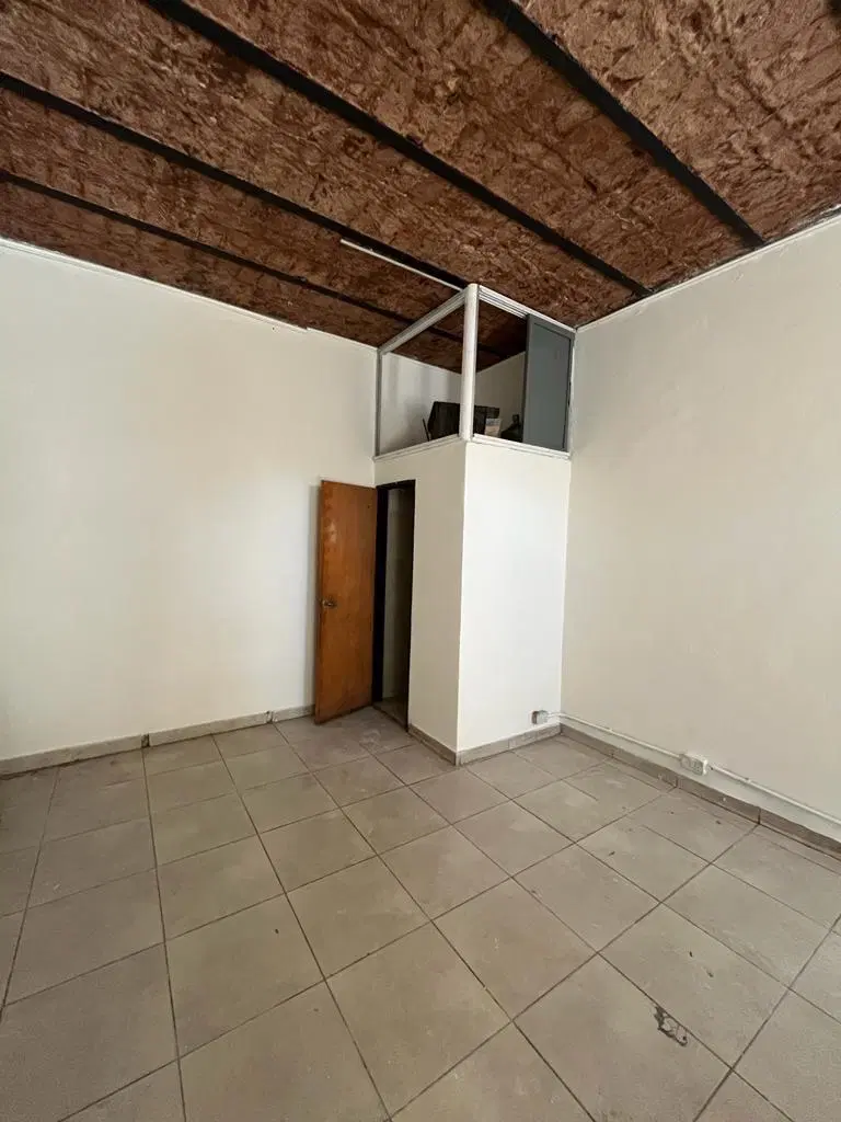 Local . | Rodríguez Peña 1122 5