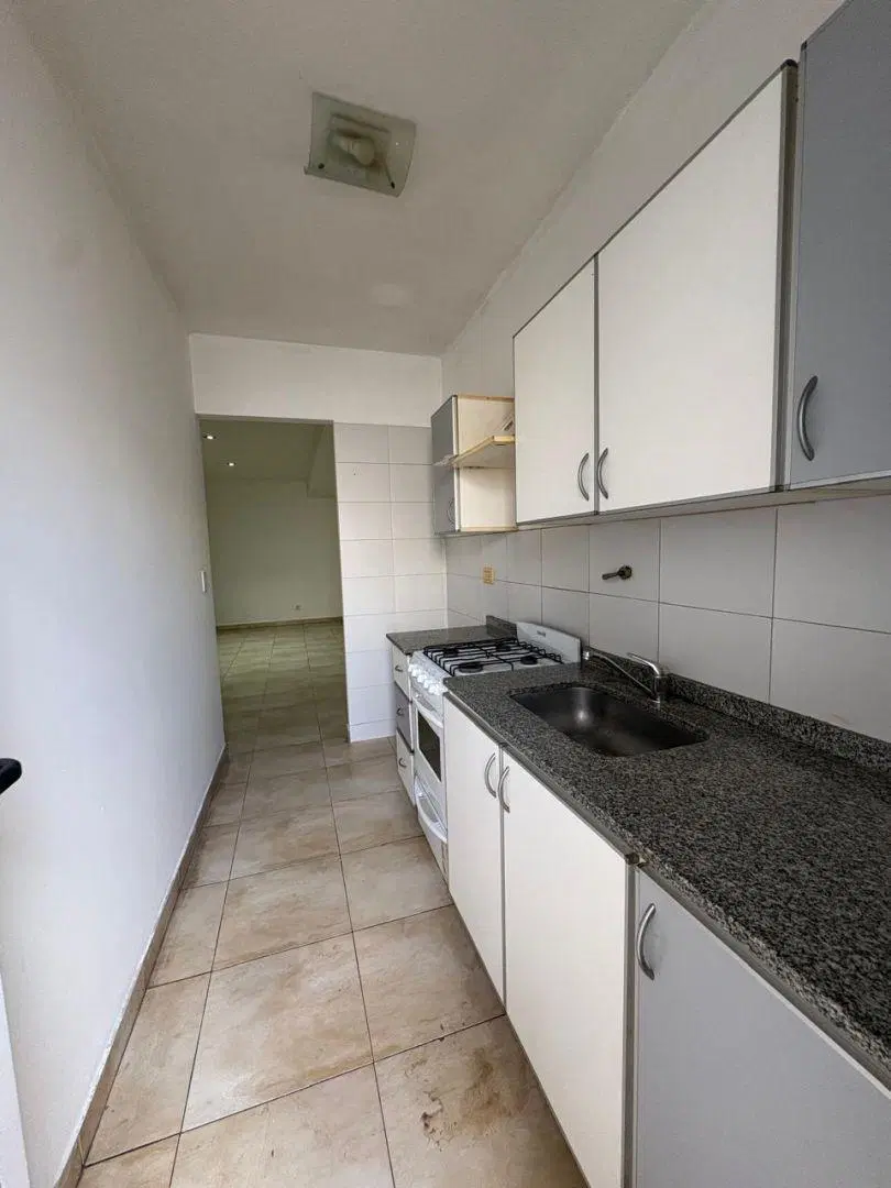 Departamento 3 ambientes. | M. I. Fernández 1255 4