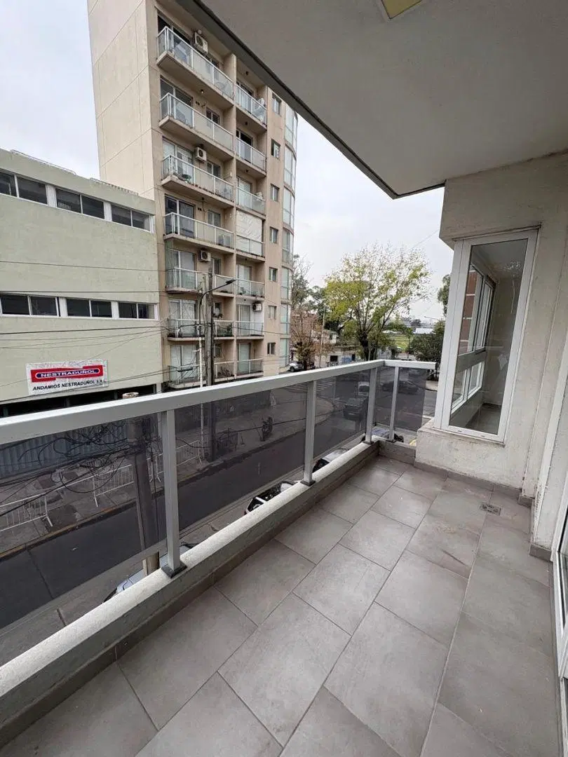 Departamento 2 ambientes. | Estocolmo 2720 8