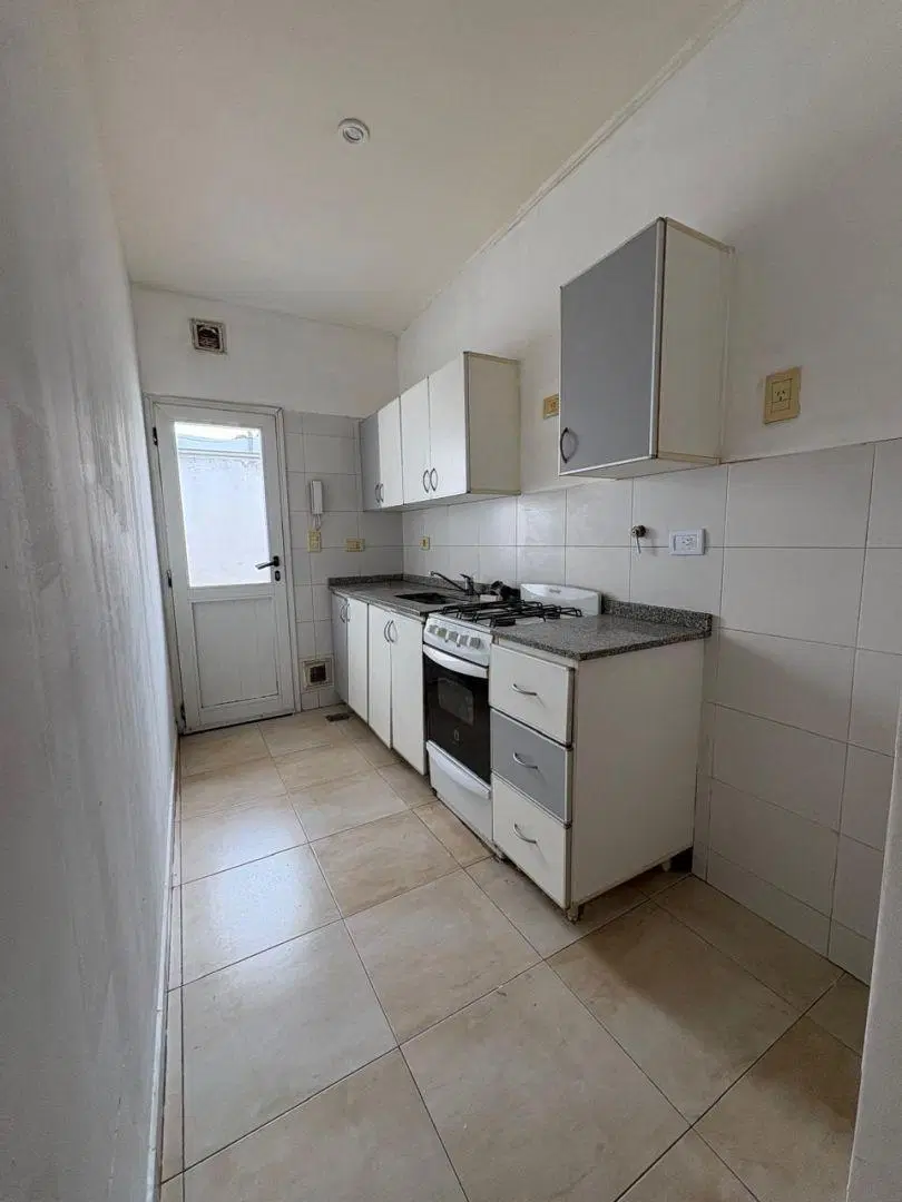 Departamento 3 ambientes. | Madre Isabel Fernández 1255 8