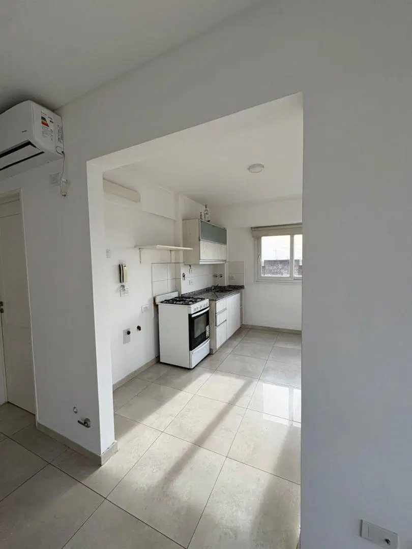 Departamento 2 ambientes. | Estocolmo 2720 5