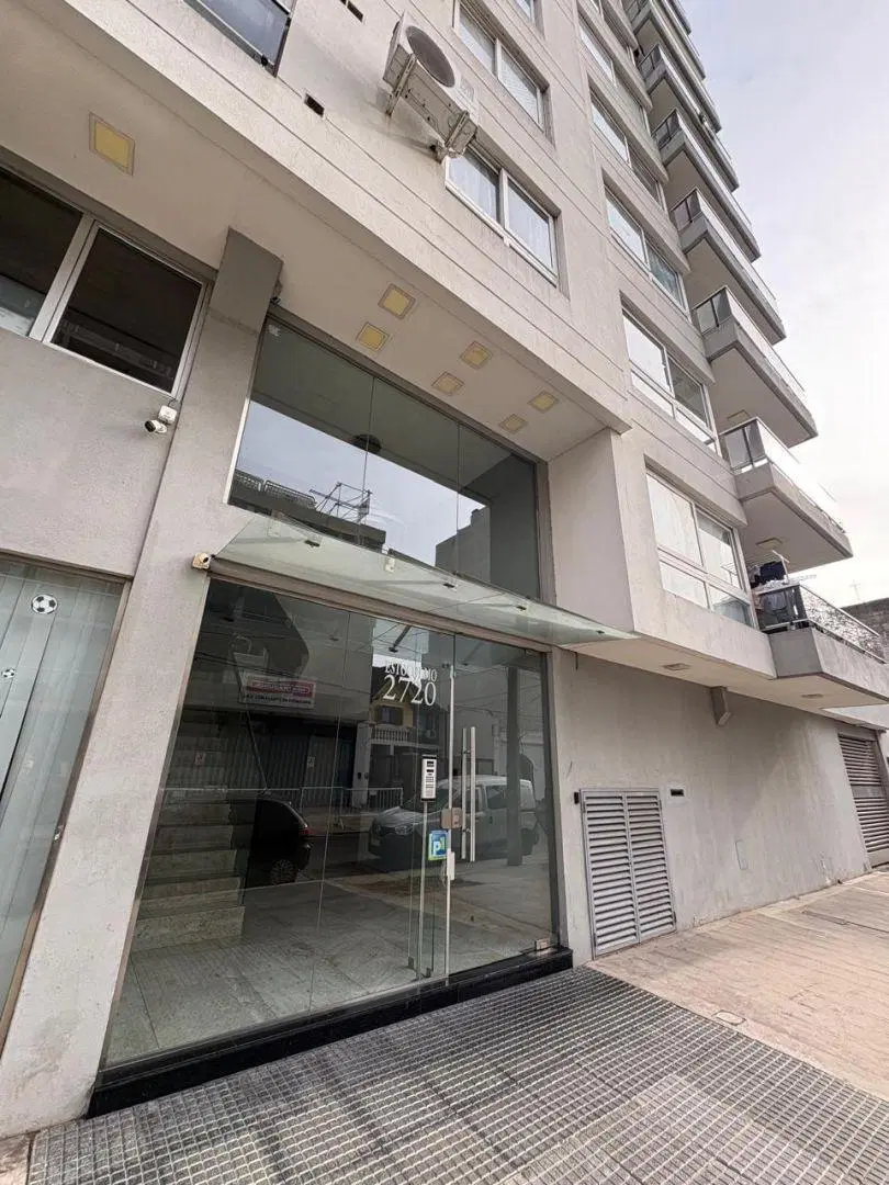 Departamento 2 ambientes. | Estocolmo 2720 8