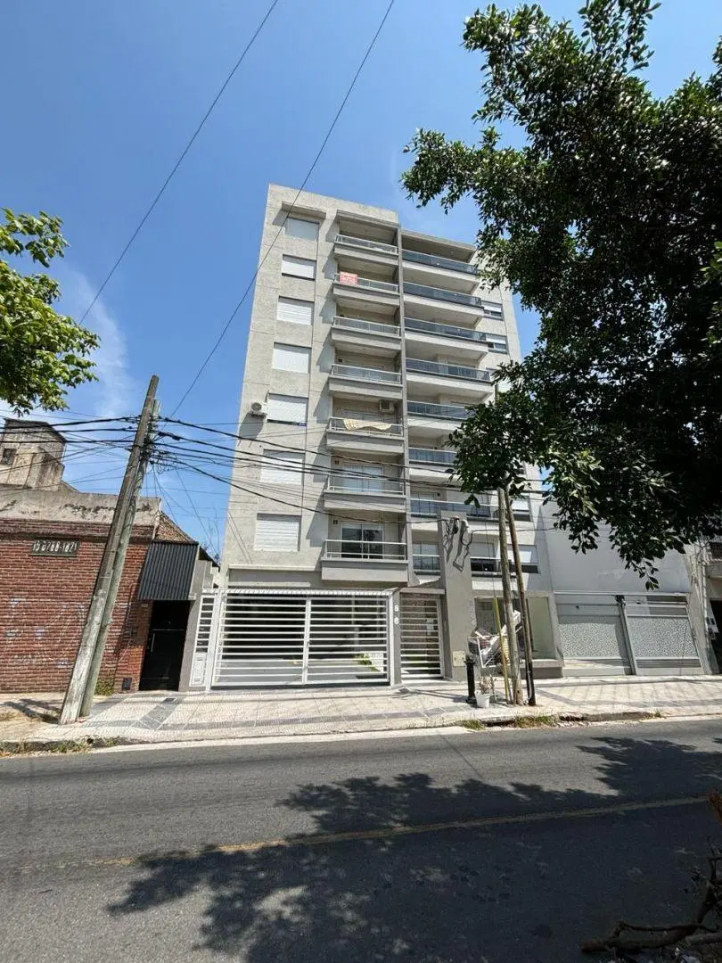 Departamento 2 ambientes. | Bonifacini 3856 3