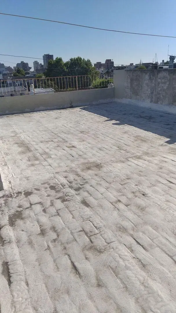 Casa 4 ambientes. | AZCUENAGA - (3F) 4674 8