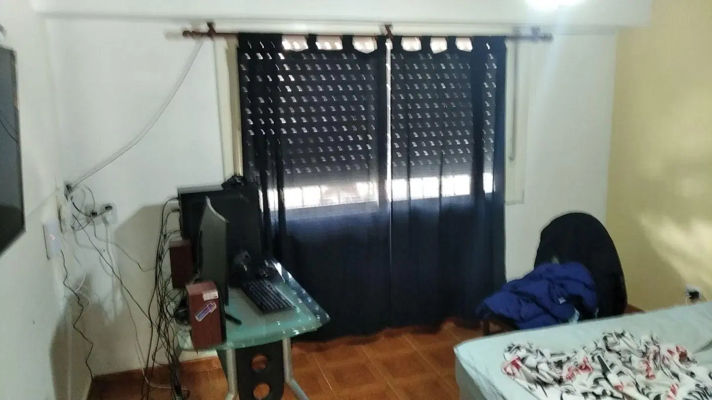 Casa 4 ambientes. | GRAL. HORNOS - (3F) 3837 1