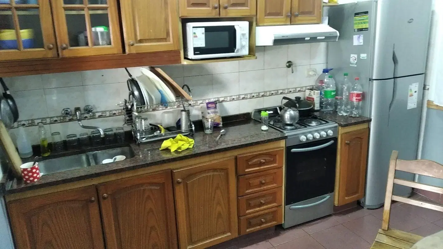 Casa 4 ambientes. | GRAL. HORNOS - (3F) 3837 5