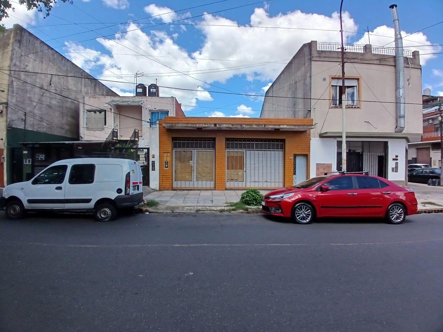 Casa 3 ambientes. | Tres de Febrero 3586