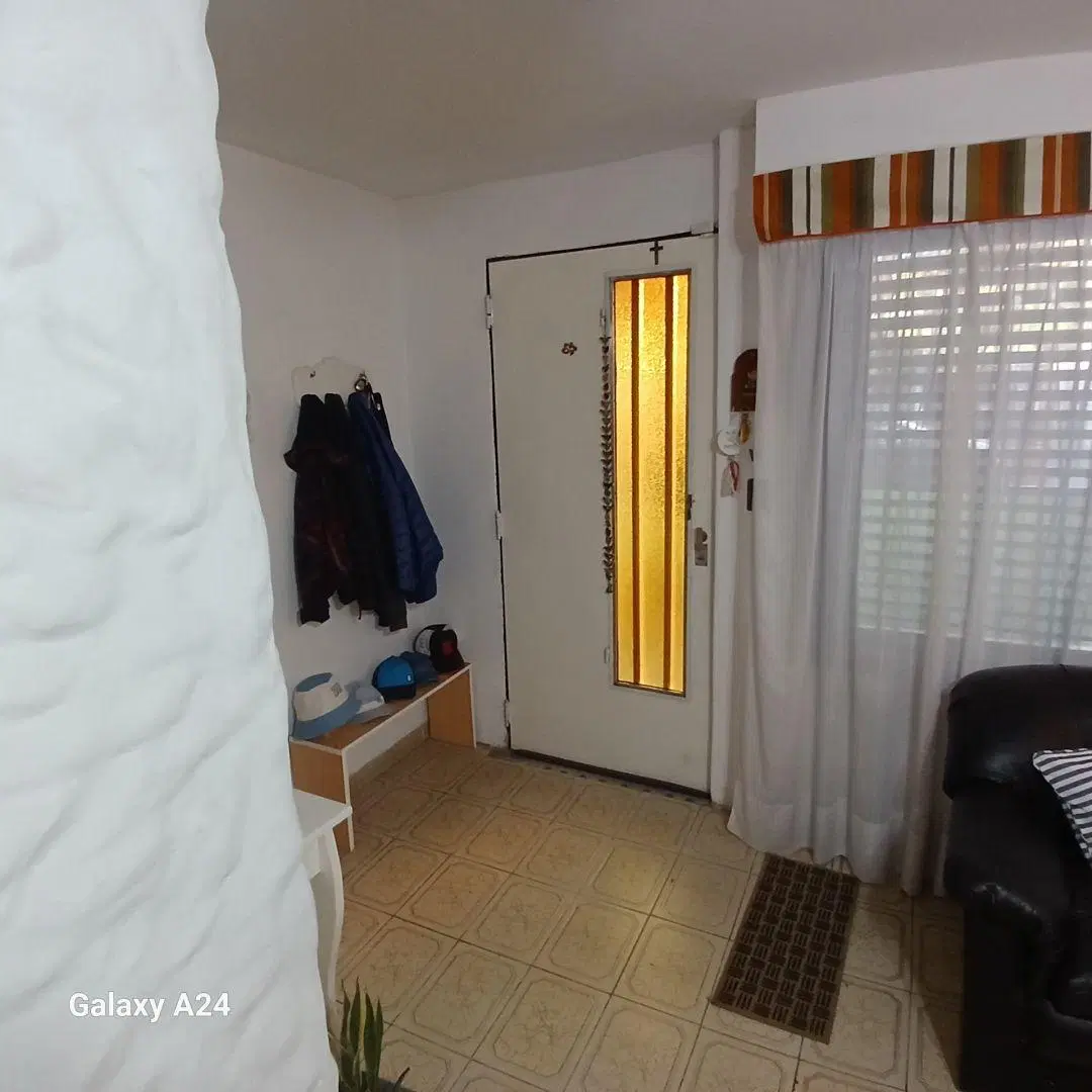 Casa 5 ambientes. | Olavarría 3333 4