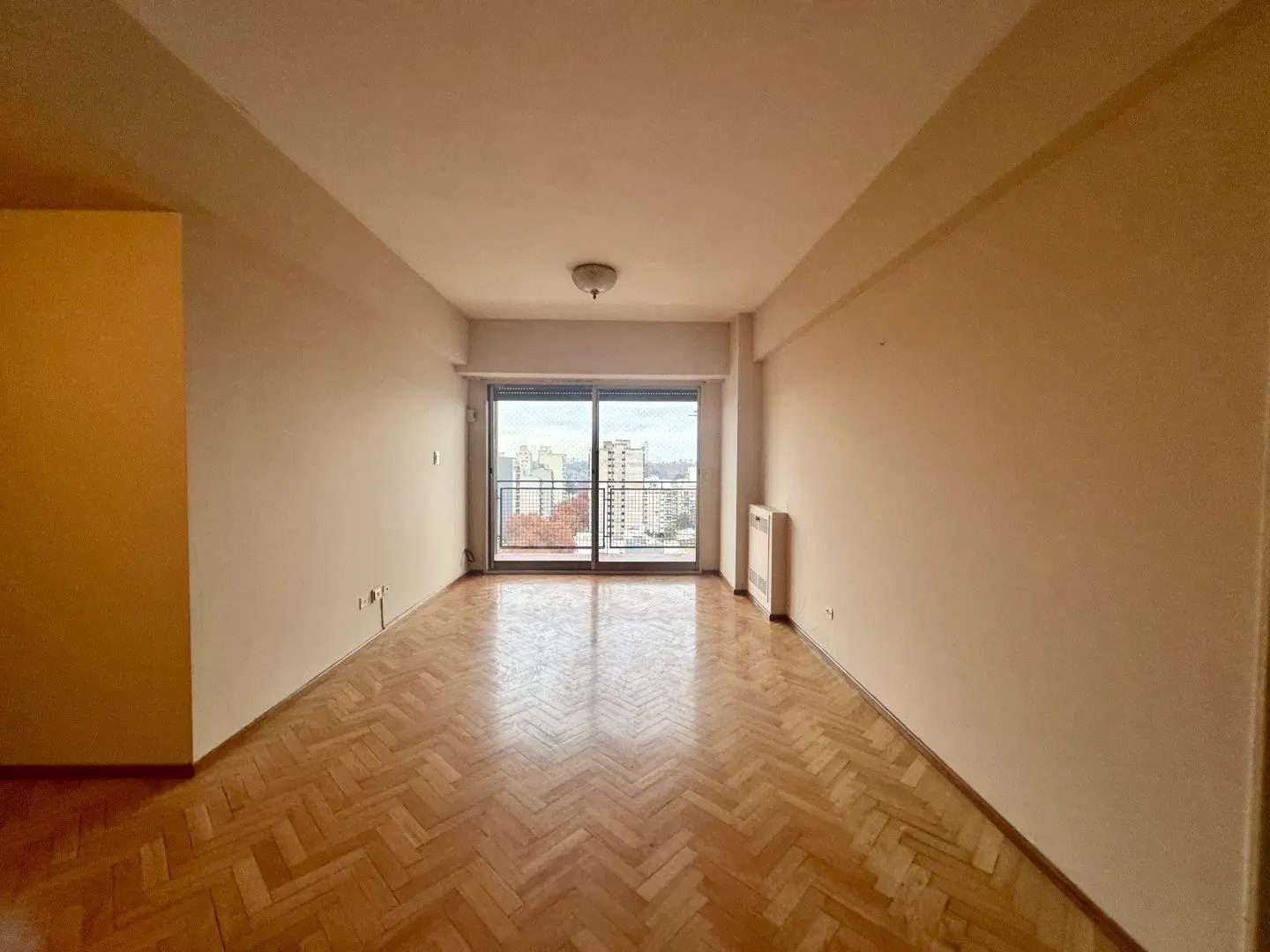 Departamento 3 ambientes. | Av. Urquiza 4750 1
