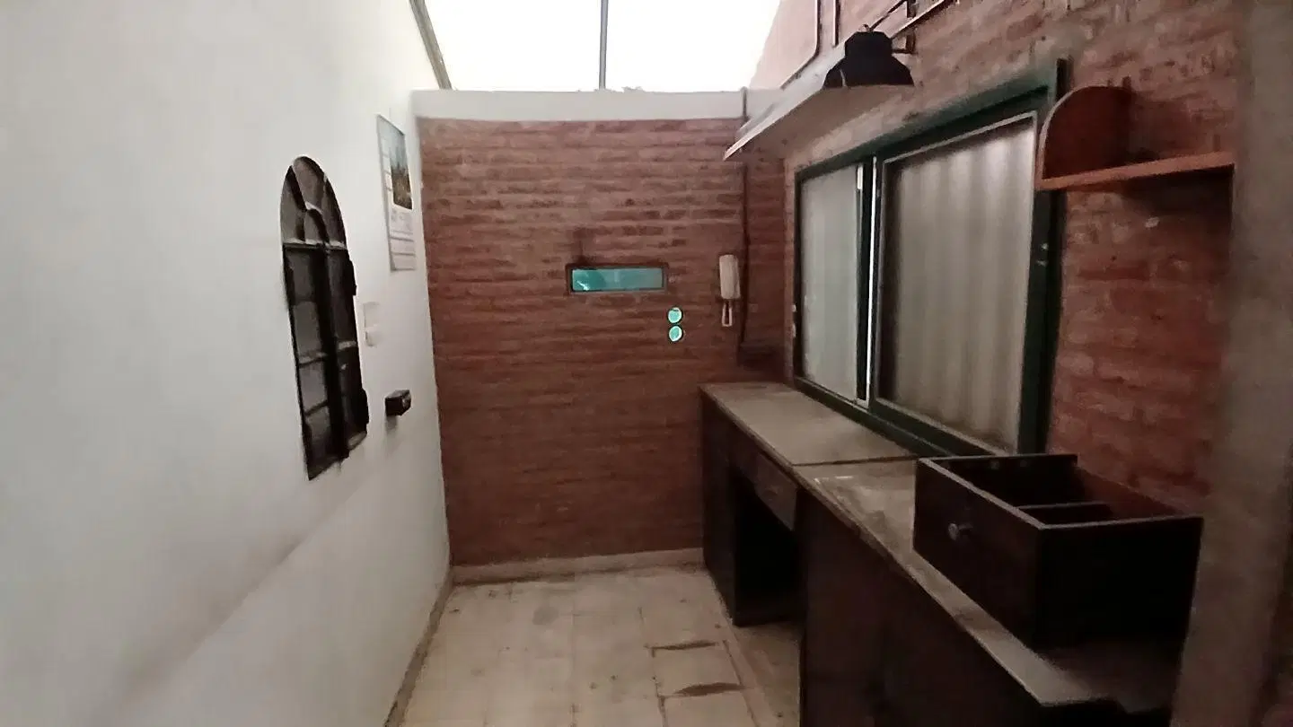 Galpón . | Lamadrid 2950 2