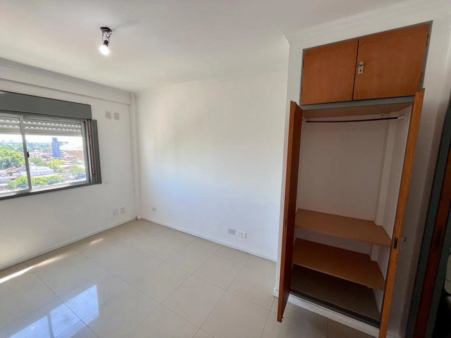 Departamento 1 ambiente. | Av. Urquiza 4543 5